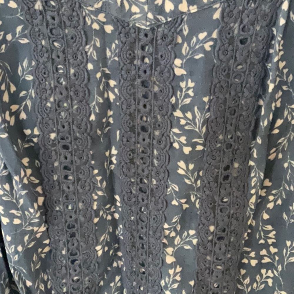 Lauren Conrad blue peasant blouse - Picture 4 of 6